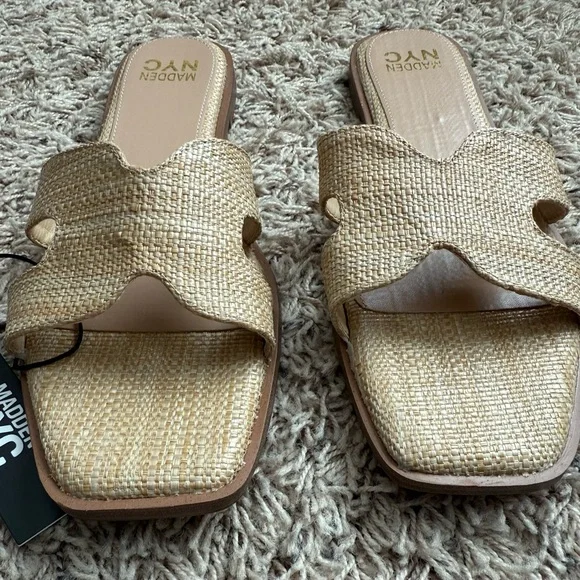Madden NYC Women’s Classic Flat Slide Sandals Size: 11 - Picture 4 of 5